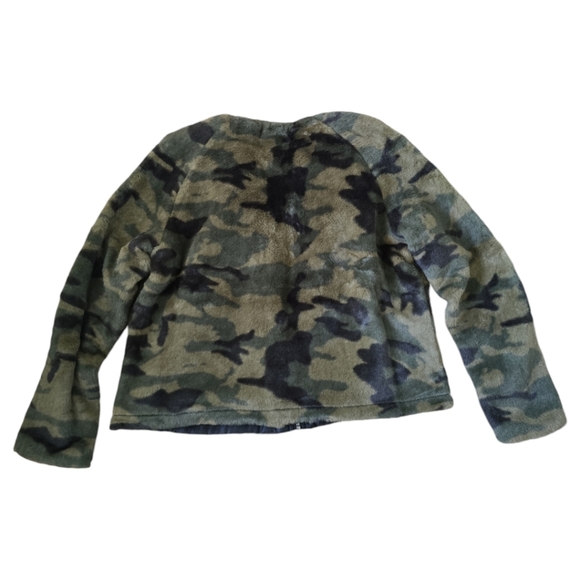 Faux Fur Camo Jacket - Picture 5 of 7